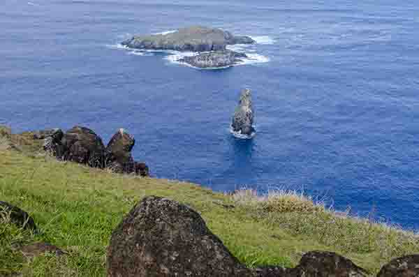 191 - Chile - isla de Rapa Nui o Pascua - islotes de Motu Kao Kao - Motu Iti y Motu Nui